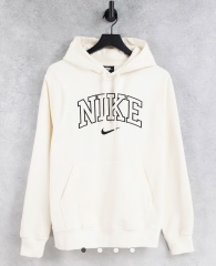 Tracksuits on men (other than for sport)