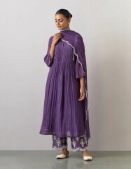 Wedding trouser suit for my daughter getting married in June please