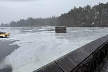 Come and tell us your dull and unexciting news 32: Calmly through the day