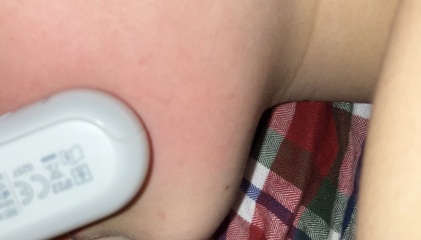 Eight year old temp staying around 40 despite Calpol