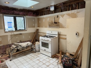 Come and tell us your dull and unexciting news 32: Calmly through the day