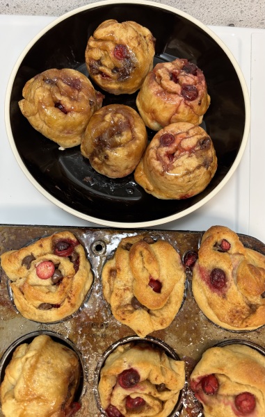 Come and tell us your dull and unexciting news 32: Calmly through the day