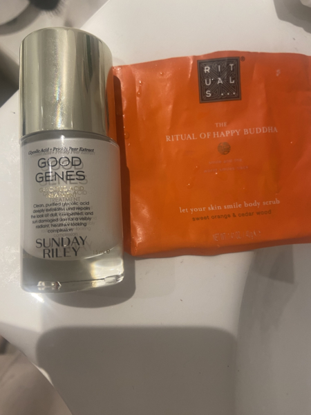 Tempted by beauty treats? Addicted to buying beauty products? Is your collection bursting with favourites? Join fellow beauty lovers in this supportive group!