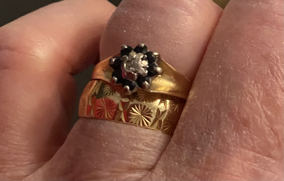 Can I have a look at your engagement rings?