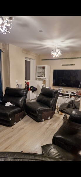 Help me with my living room again 😩