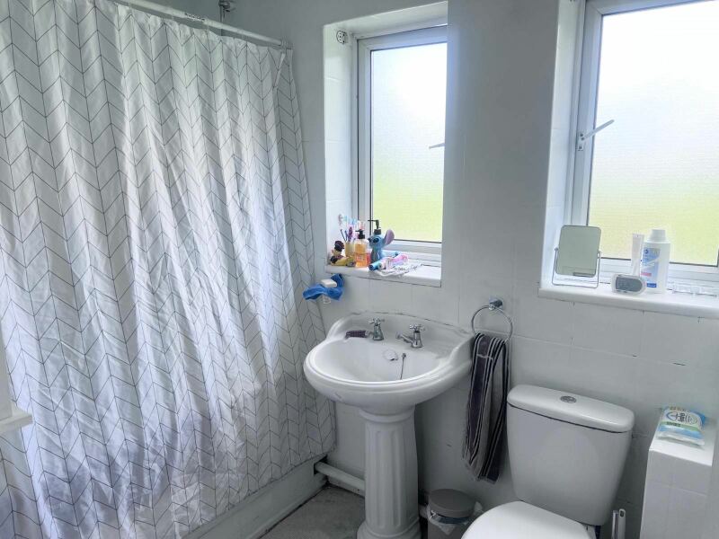 Hideous tiled bathroom makeover on a budget?