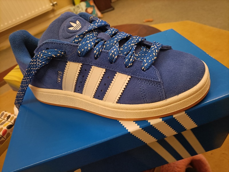 What trainers are we wearing?