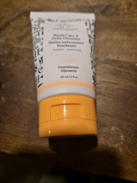 Tempted by beauty treats? Addicted to buying beauty products? Is your collection bursting with favourites? Join fellow beauty lovers in this supportive group!