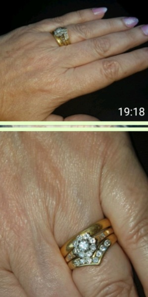 Can I have a look at your engagement rings?