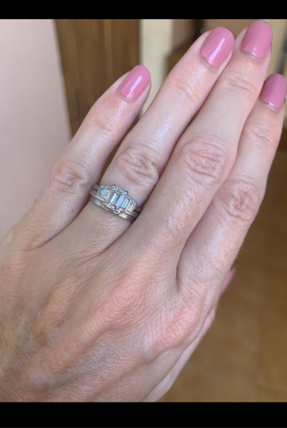 Can I have a look at your engagement rings?