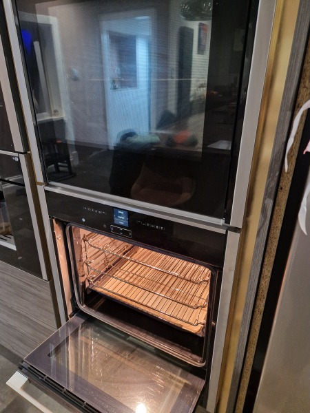 Kitchen - oven situation
