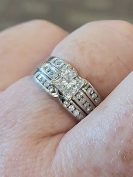 Can I have a look at your engagement rings?