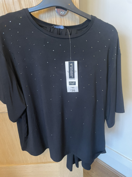 Soft, soft, silk (but not shiny silk?), modal? pyjamas/outerwear