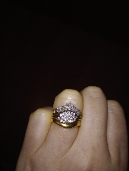 Can I have a look at your engagement rings?