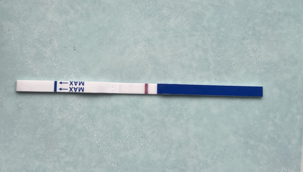 Line eyes please! Am I going mad? 9DPO