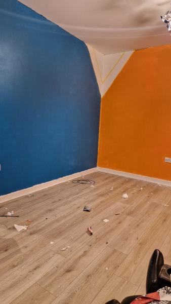 Help me with my living room again 😩