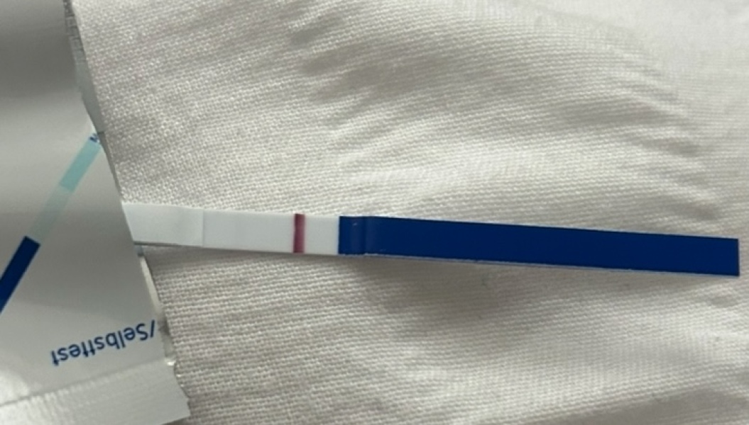 V faint tests 10dpo, no darker at 11dpo