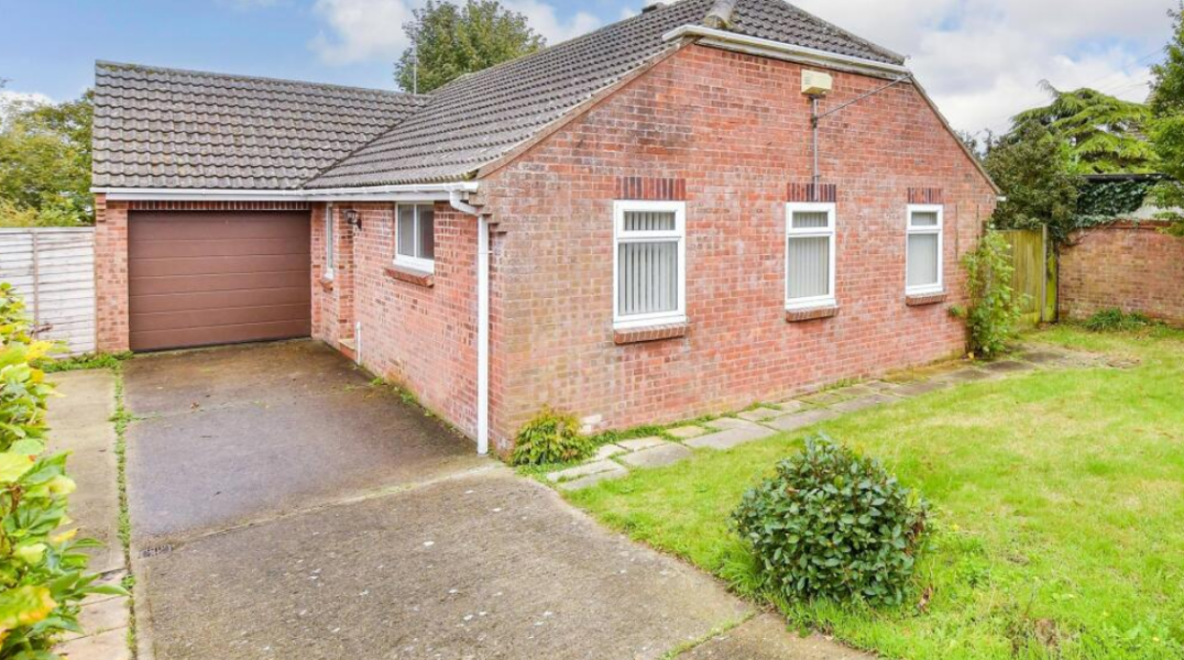 Kerb appeal help desperately needed please!