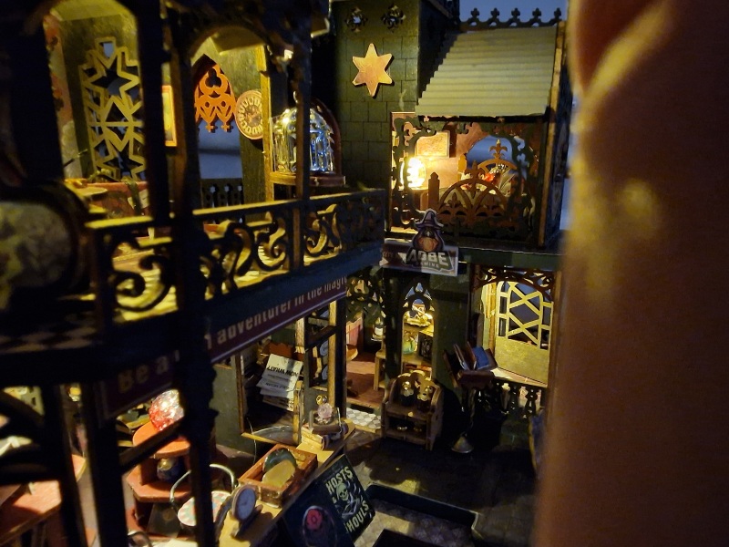 Come and tell us your dull and unexciting news 32: Calmly through the day