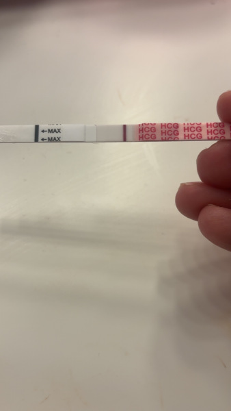 Line eyes please! Am I going mad? 9DPO