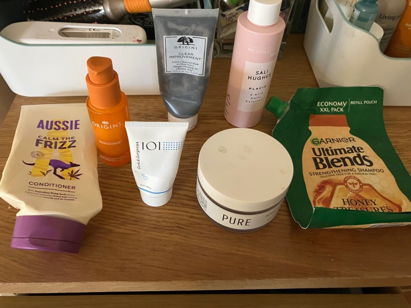Tempted by beauty treats? Addicted to buying beauty products? Is your collection bursting with favourites? Join fellow beauty lovers in this supportive group!