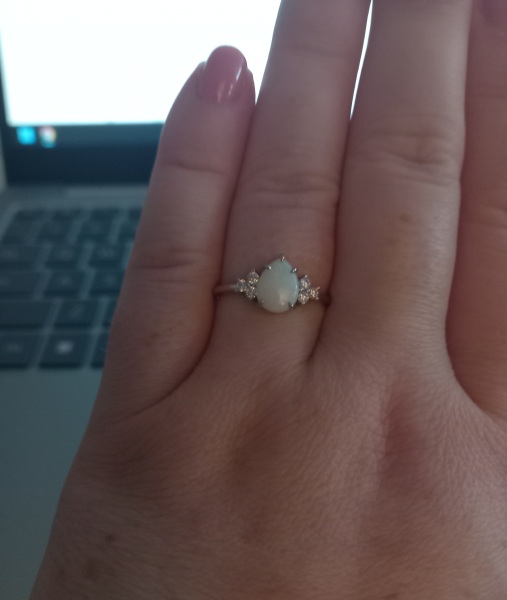 Can I have a look at your engagement rings?