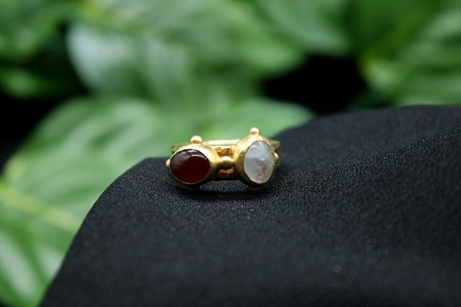 Can I have a look at your engagement rings?