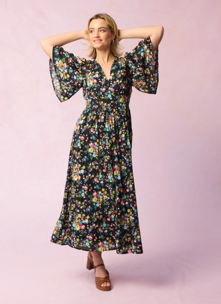 Summer dress recommendations - classy understated size 18 / tall