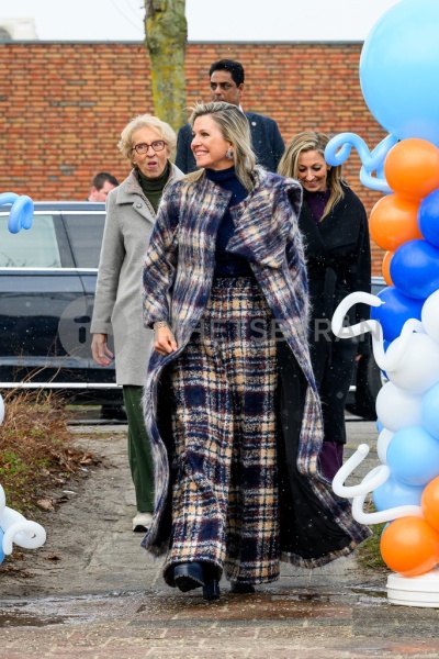 Royal Style: Take the Tiaras out of The Vault! Sparkles aren't just for Christmas!