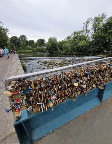 Love locks - basically just vandalism?