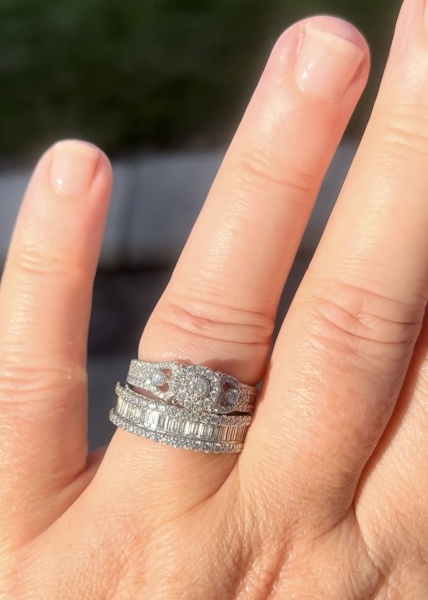 Can I have a look at your engagement rings?