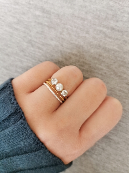 Can I have a look at your engagement rings?