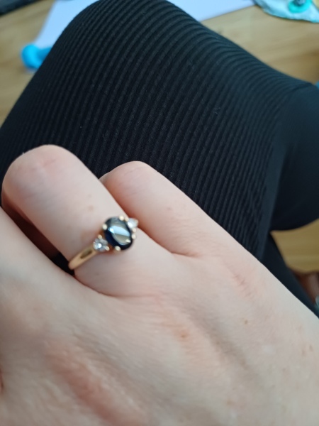 Can I have a look at your engagement rings?