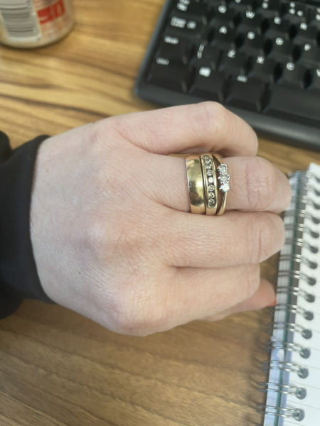 Can I have a look at your engagement rings?