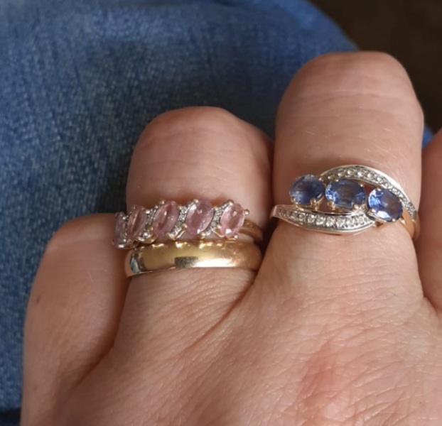 Can I have a look at your engagement rings?