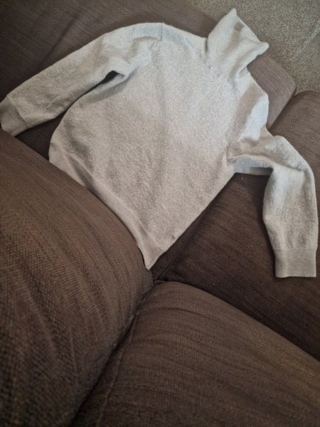 Come and tell us your dull and unexciting news 33: Calmly through the day