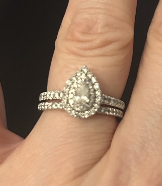 Can I have a look at your engagement rings?