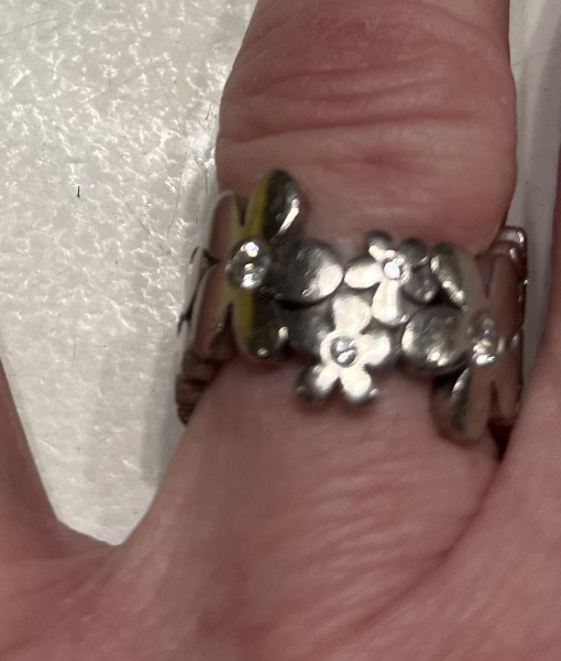 Can I have a look at your engagement rings?