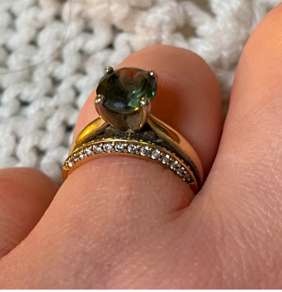 Can I have a look at your engagement rings?