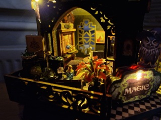 Come and tell us your dull and unexciting news 32: Calmly through the day