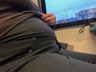 Maternity trousers, strange fit, or is my body strange?
