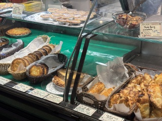 Come and tell us your dull and unexciting news 33: Calmly through the day