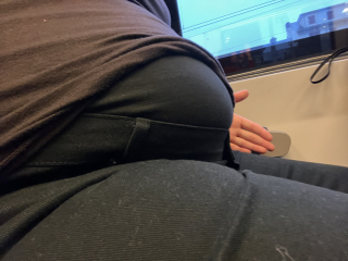 Maternity trousers, strange fit, or is my body strange?
