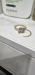 Can I have a look at your engagement rings?