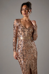 Help with outfit to go to club and restaurant