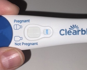 7dpo faint positive ?!!?