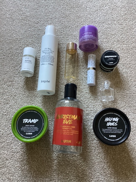 Tempted by beauty treats? Addicted to buying beauty products? Is your collection bursting with favourites? Join fellow beauty lovers in this supportive group!