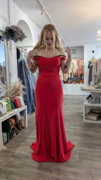 Not sure on the dress I've bought.