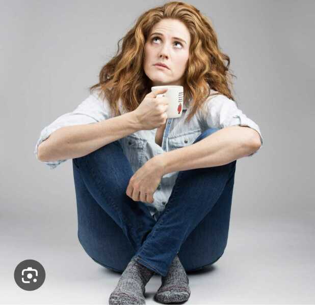 How to style curly hair like this
