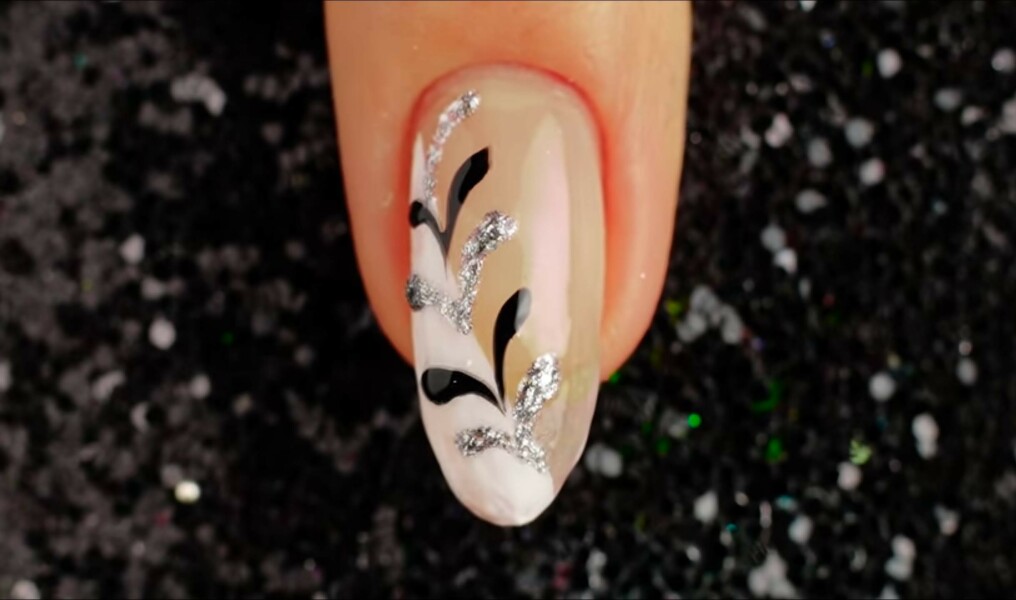 Opinions on this gel nail colour?